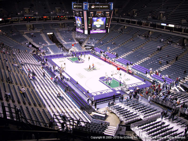 Bmo Harris Bradley Center View From Upper Level 437 Vivid Seats